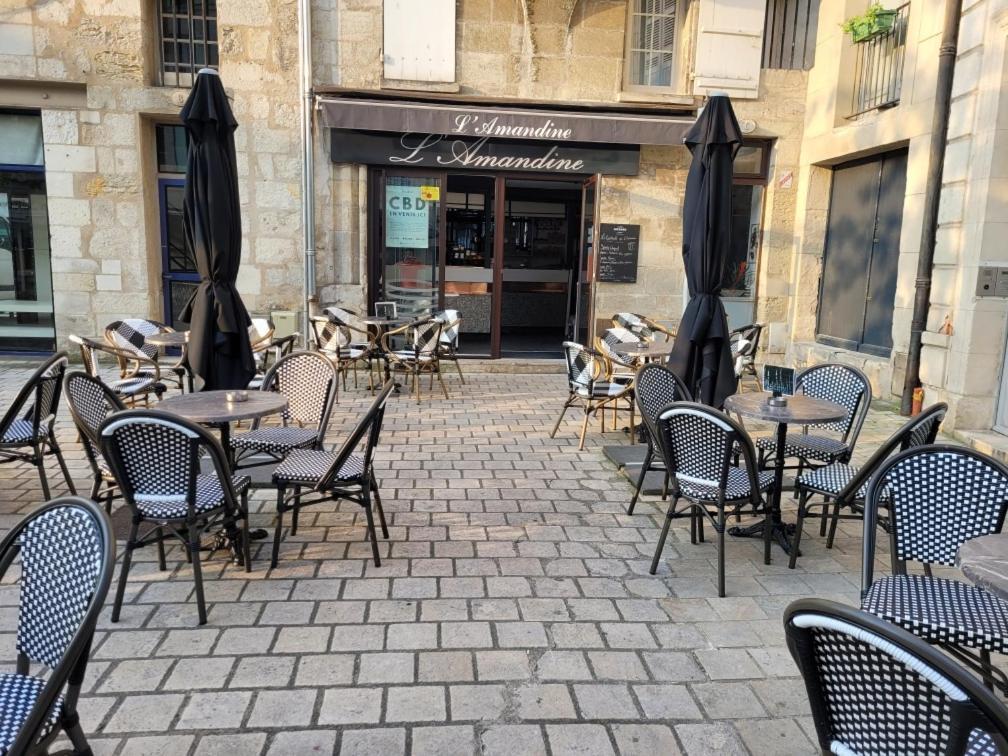 *Les Studios L'Amandine* Périgueux Zewnętrze zdjęcie